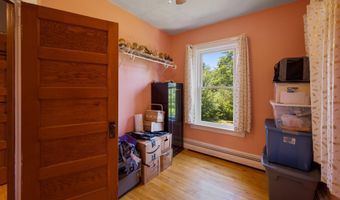 788 Union St, Bangor, ME 04401