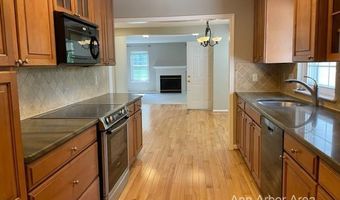 4299 Pine Ridge Ct, Ann Arbor, MI 48105