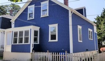 19 Stockholm St, Newport, RI 02840