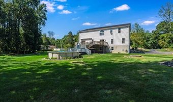 11 Macintosh Dr, Andover, NJ 07848