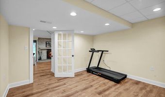 13 IRON Cir, Reading, PA 19607