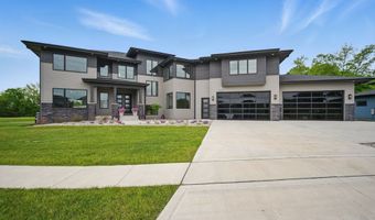 1004 NW Hugg Dr, Polk City, IA 50226