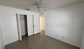 7406 OXFORD GARDEN Cir, Apollo Beach, FL 33572