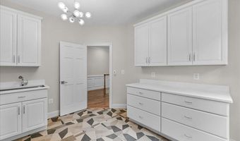 9919 LOGAN Dr, Potomac, MD 20854