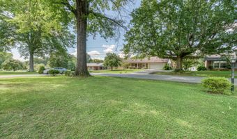 876 NE Falcon Dr, Abingdon, VA 24210