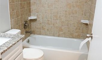 270 Village Creek Dr, Ballwin, MO 63021