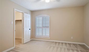 3777 Meadowcreek Cir, Addison, TX 75001