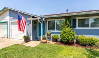 3513 Gardenia St, Anderson, CA 96007