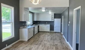 803 11th St, Aurora, NE 68818