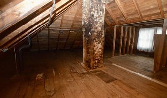 744 Hammond St, Bangor, ME 04401