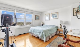 2625 Park Ave Phd, Bridgeport, CT 06604