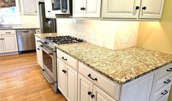 1892 Old Louisquisset Pike, Lincoln, RI 02865