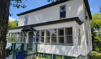 60 Summit St, Baileyville, ME 04694