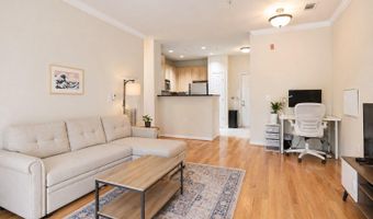 2465 ARMY NAVY Dr 1-101, Arlington, VA 22206