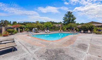 442 Las Casitas Court A, Santa Rosa, CA 95404