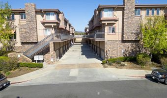 5241 Colodny Dr 301, Agoura Hills, CA 91301