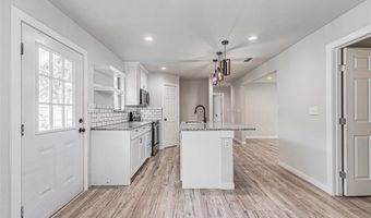 704 N Ray St, Alvarado, TX 76009