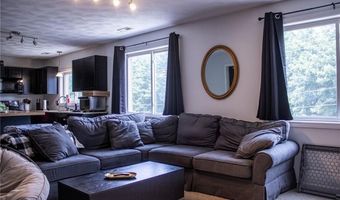 2 Main St 21, Lincoln, RI 02802