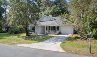 20 Cedar Crest Cir, Beaufort, SC 29907