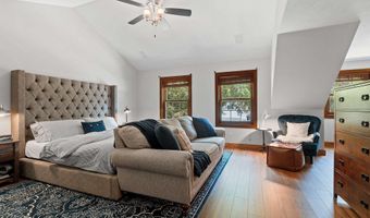 3901 N MILLWOOD Dr, Appleton, WI 54913