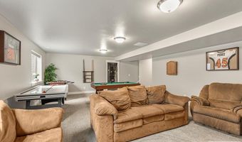 408 N Curlew Dr, Ammon, ID 83406