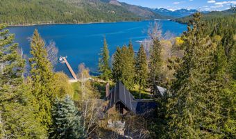 17562 W Swan Shores Rd, Bigfork, MT 59911