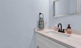 1352 Anchor Ave, Beachwood, NJ 08722