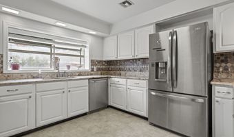 487 Oaklawn Pl, Biloxi, MS 39530