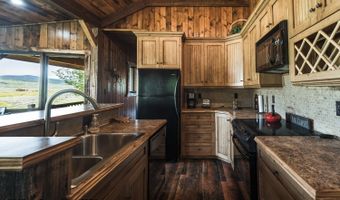 29 WHITE POINT Rd, Cora, WY 82925