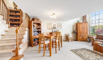 40 Web Ave 202, North Kingstown, RI 02852