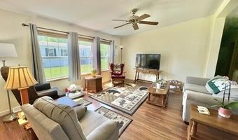 8 Windsor Dr, Alfred, ME 04002