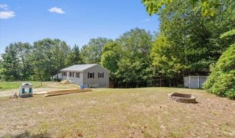 9 Iriquois Dr, Ashburnham, MA 01430