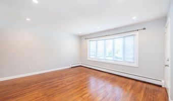 230 Avenue A, Bayonne, NJ 07002