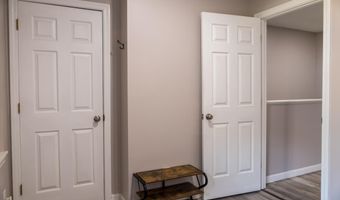 46 Broadview Ave, Auburn, ME 04210