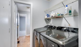 205 Olympus Dr, Hamilton, OH 45013