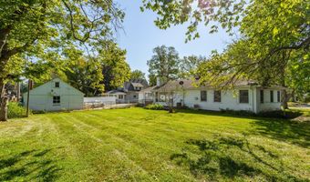 1208 Rapids St, Adel, IA 50003