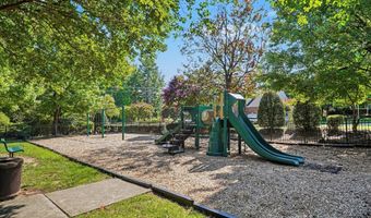 2017 Battlewood Rd, Apex, NC 27523