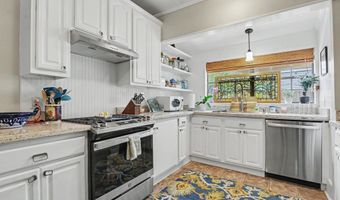 110 N Toulme St, Bay St. Louis, MS 39520