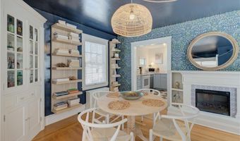 220 Narragansett Ave, Barrington, RI 02806