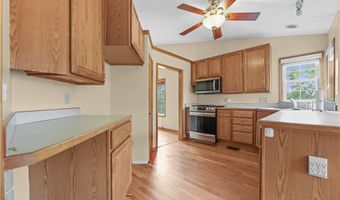 1701 Woods Rd, Akron, OH 44306
