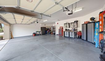 41630 N EMERALD LAKE Dr, Anthem, AZ 85086