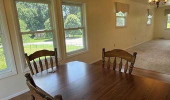 5203 Black Oak Rd, Alton, IL 62002
