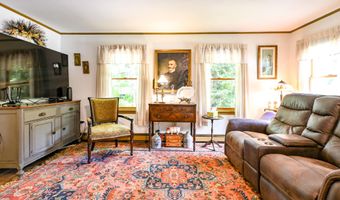 852 Pequawket Trl, Baldwin, ME 04091