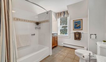 27 Highview Ter, Belfast, ME 04915