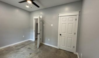 90 Gainer Ferry Rd, Batesville, AR 72501
