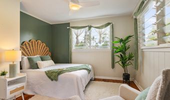 880 Akiu Pl, Kailua, HI 96734