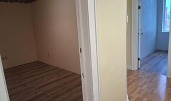 112 N Madison Ave, Aurora, MO 65605