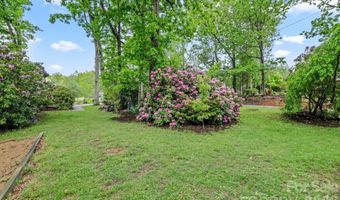 98 Pensacola Ave, Arden, NC 28704