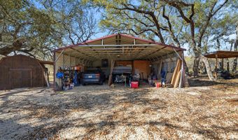 828 Shady Grv, Adkins, TX 78101