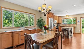 11718 50th St NE, Albertville, MN 55301